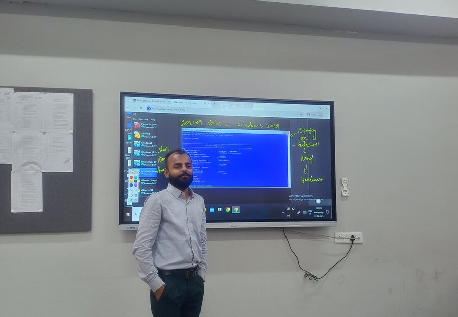 Arya delivering a hands-on cybersecurity session on Windows Server Core